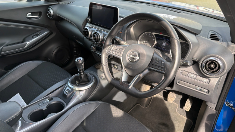 Nissan Juke 1.0 DiG-T 114 N-Connecta 5dr Petrol Hatchback